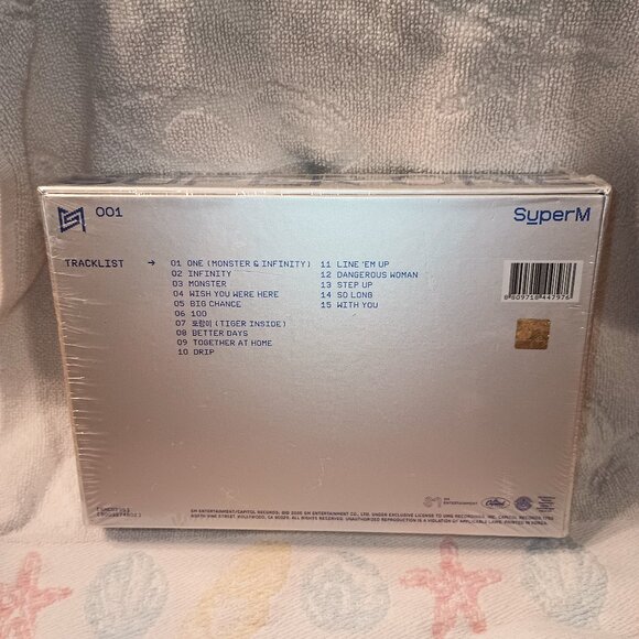 NEW SuperM The 1st Album 'Super One' [Unit B Version - LUCAS & BAEHKYUN & MARK] - Picture 3 of 15